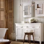 Vintage style bathroom design