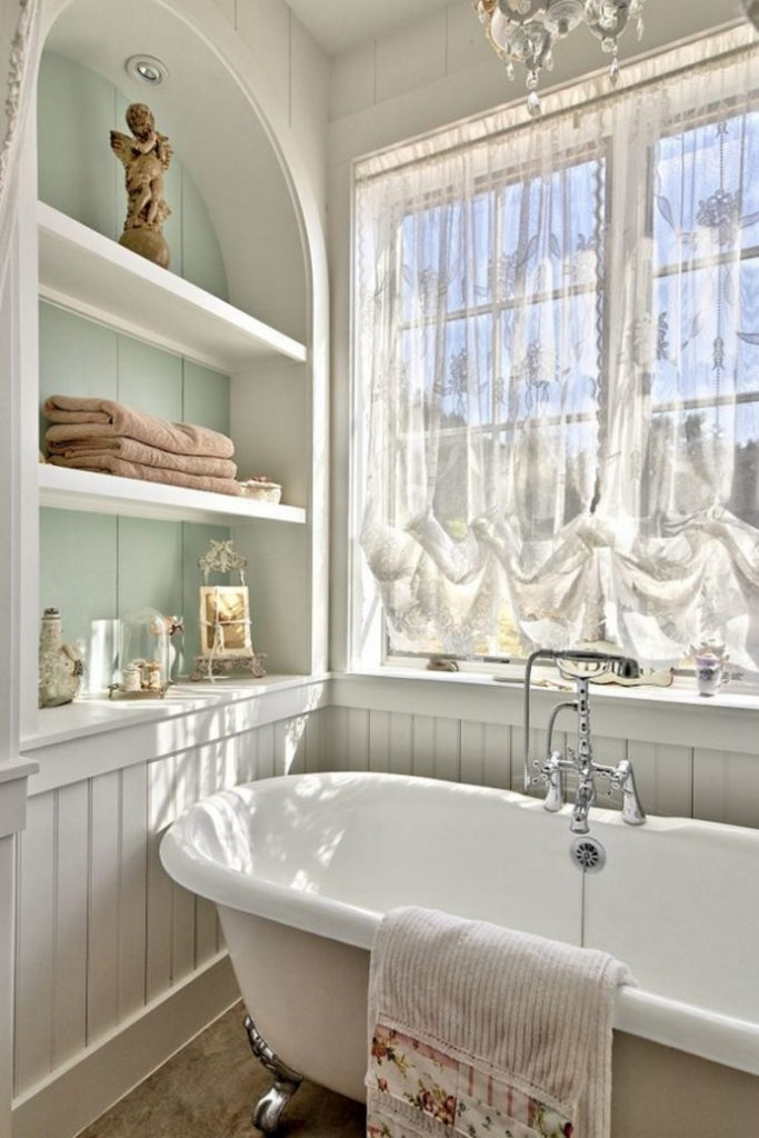 Étagère en bois décor salle de bain Provence