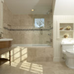 Grande salle de bain beige