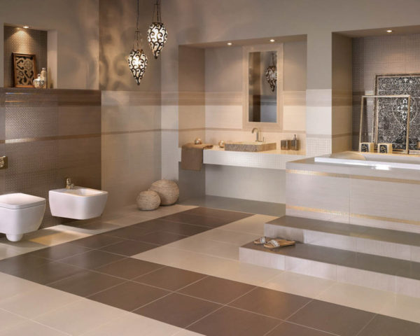 Grande salle de bain beige