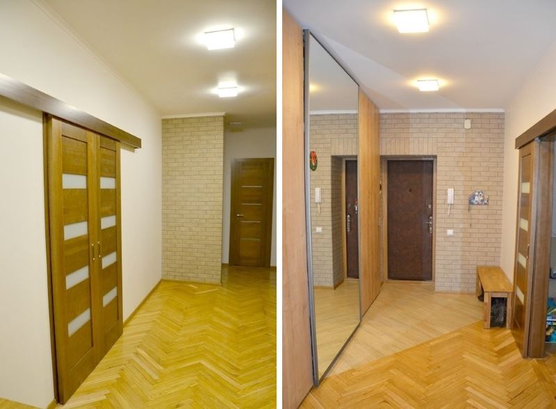 Parquet en chêne à l'intérieur du hall d'entrée d'un appartement en ville