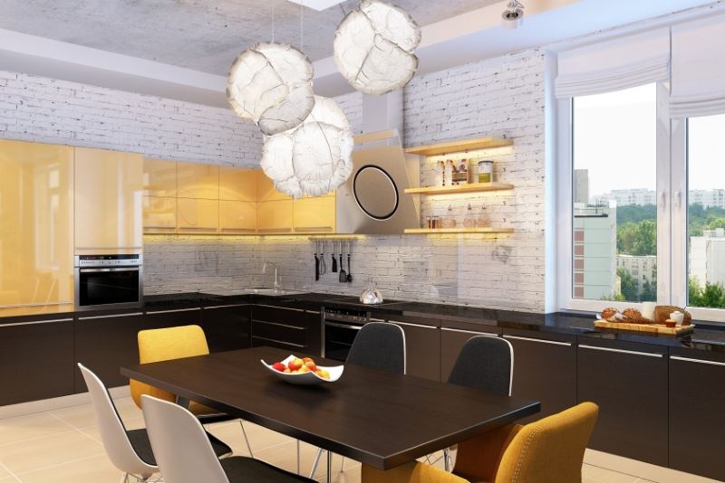 Conception d'un studio de cuisine de style loft avec des luminaires originaux