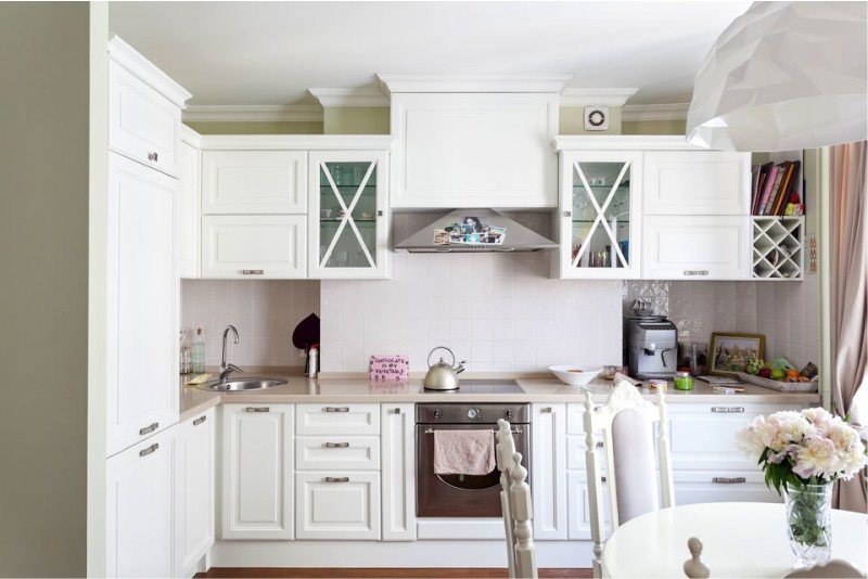 Interno cucina classica in colore bianco