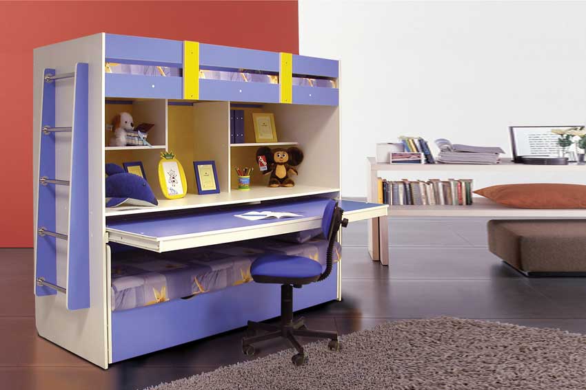 Lit superposé pour enfants avec un bureau