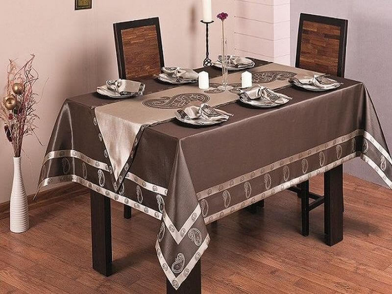 Brown tablecloth in the dining area