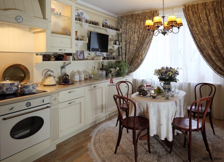 Intérieur d'une cuisine de style rococo moderne