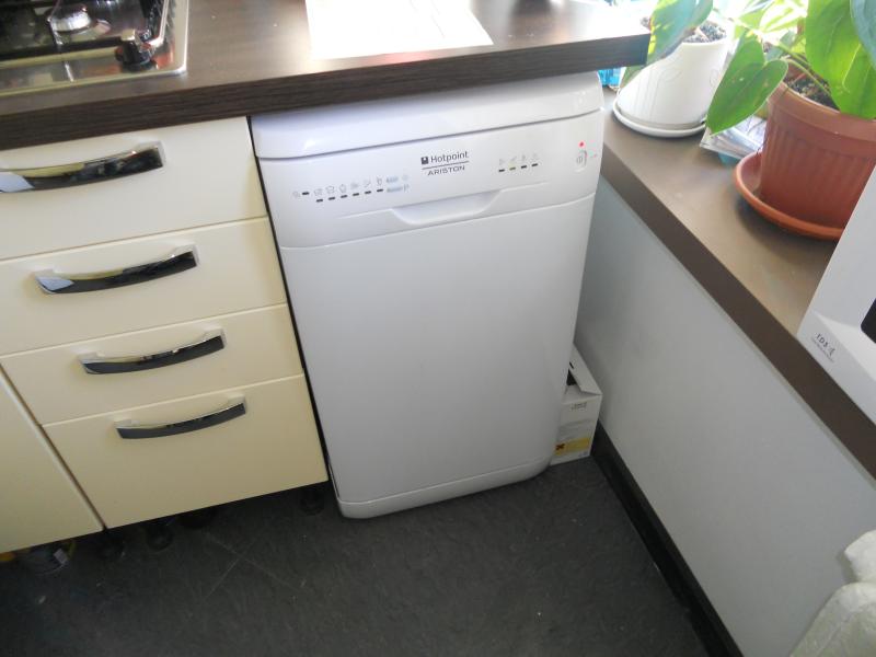 Dishwasher in a small kitchen