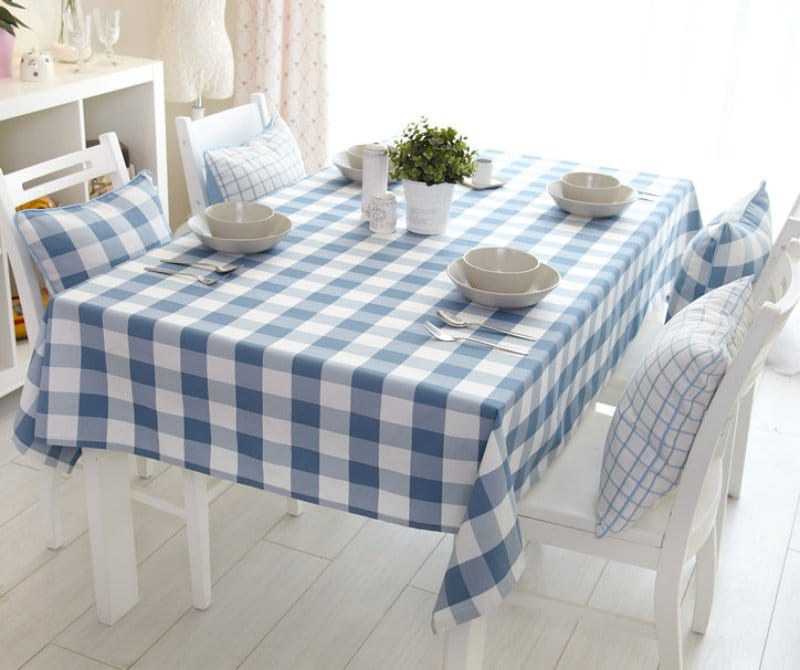 Tablecloth on the dining table