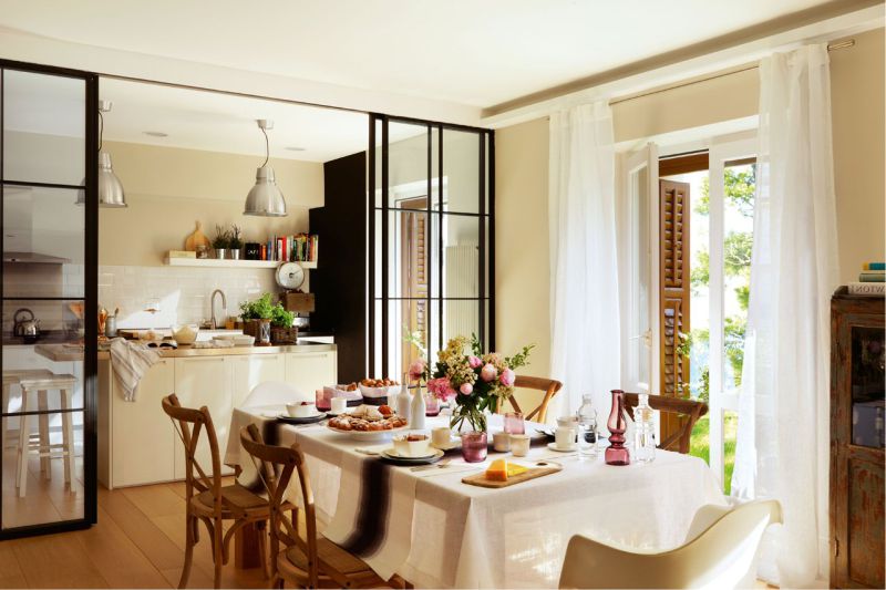 White tablecloth on the kitchen table