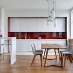 Mobilier moderne à l'intérieur de la cuisine