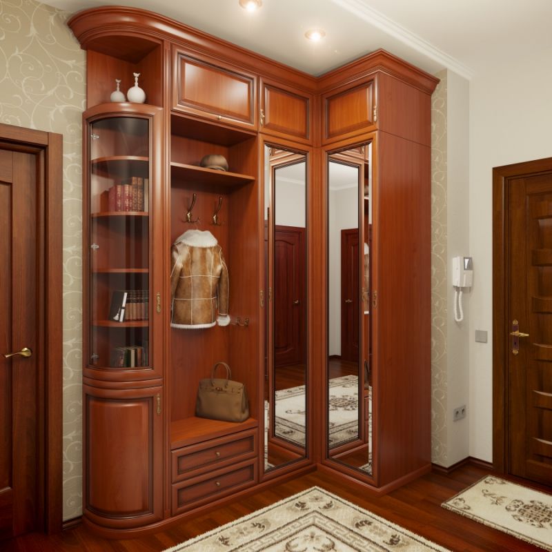 Armoire d'angle dans le couloir de style classique