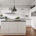 Glossy facades of the kitchen island