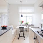 Cucina stretta in stile scandinavo