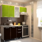 Piccola cucina con facciate color lime