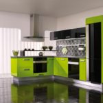 Cucina moderna in colore nero e lime