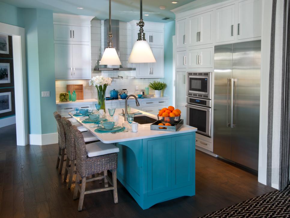 Pendant lights over the kitchen island