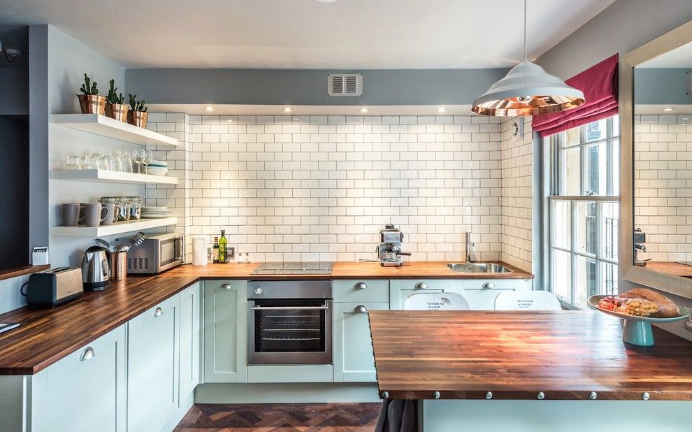 Wooden kitchen worktops in country style