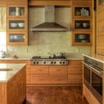 Interno cucina marrone