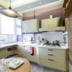 Cucina design con tenda a rullo