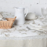 Wicker basket with kitchen napkins