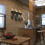 Muri di mattoni di una cucina in stile loft