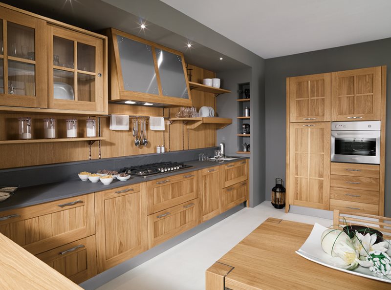 Cucina con facciate in MDF impiallacciato