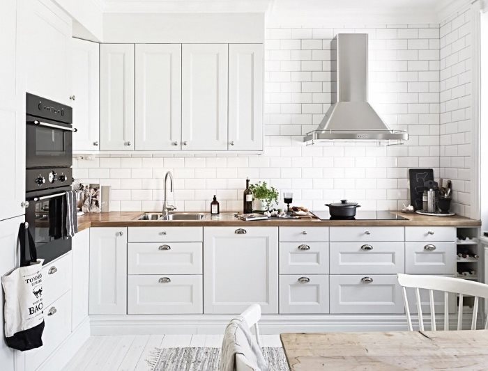 Cuisine lumineuse de style scandinave en bois