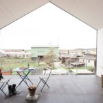 Terrasse couverte dans une maison de campagne