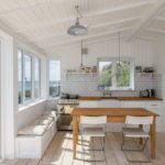 Cucina in cottage con accesso alla terrazza