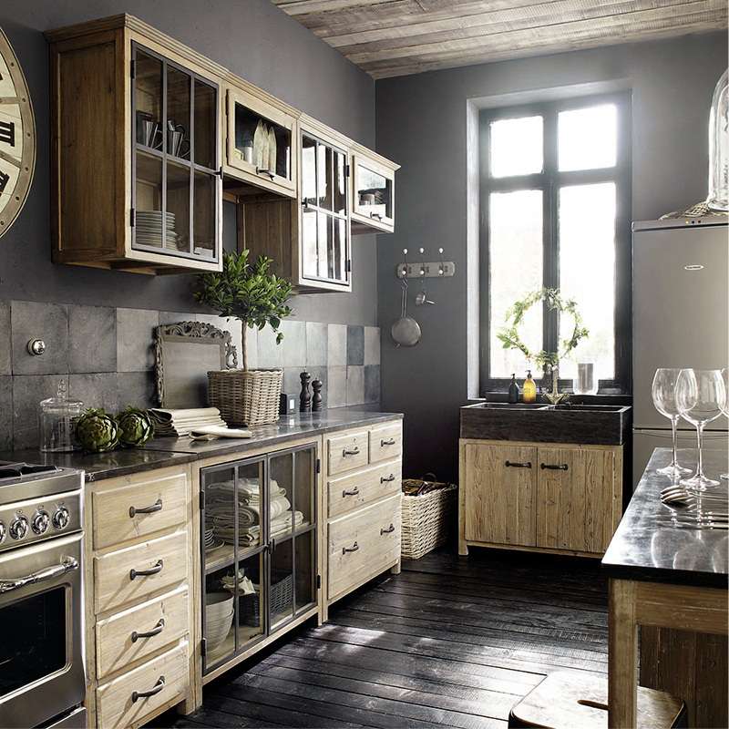 Ensemble de cuisine de style antique