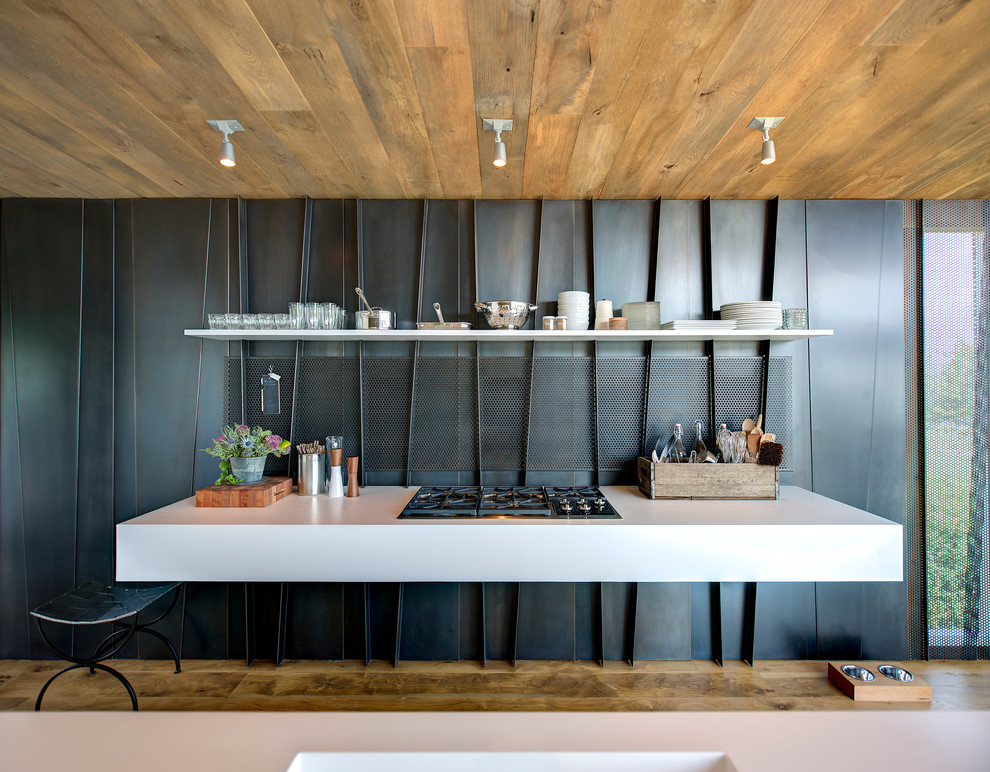 Soffitto in legno nella cucina dal design originale