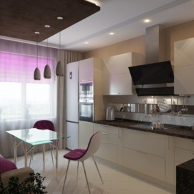 Progettazione di cucina-soggiorno con soffitto teso