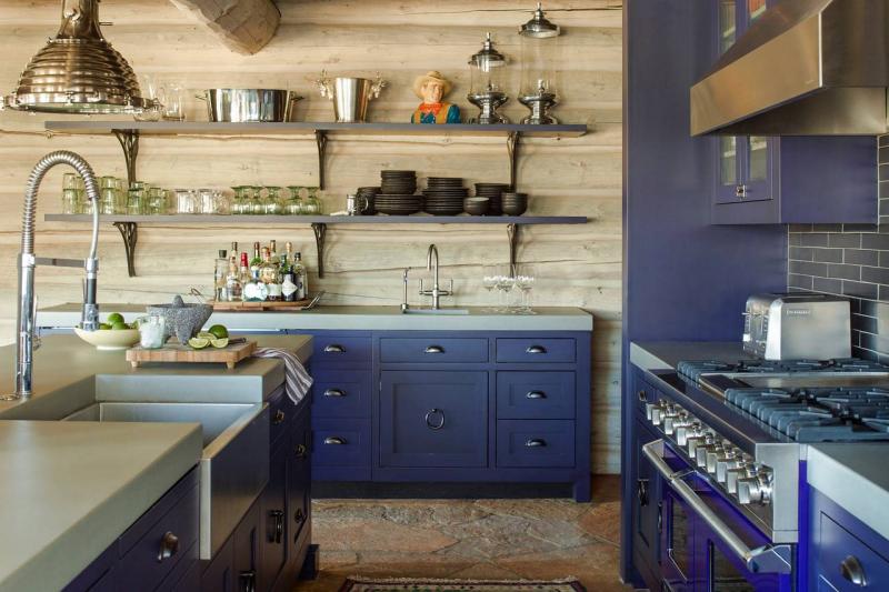 Cucina blu in stile moderno