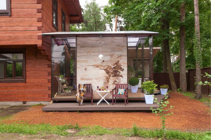 Cucina estiva sulla terrazza di una casa di campagna