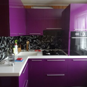 petite cuisine design violet