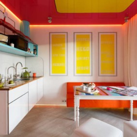 Colore rosso nel design della cucina