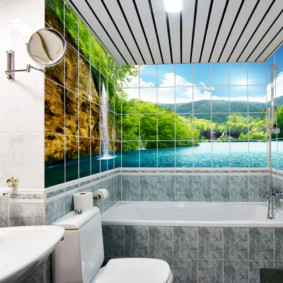 Photopanel à l'intérieur de la salle de bain