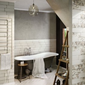 Carrelage Shabby Chic sur le mur de la salle de bain