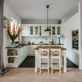 sala da pranzo nelle opzioni foto cucina