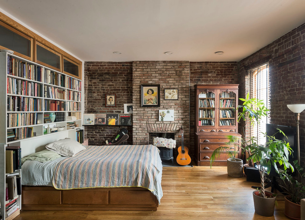 armoire sur le lit dans la conception de la chambre