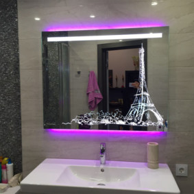 specchio da bagno illuminato