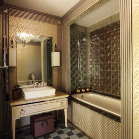 Sink on a wooden pedestal in the bathroom