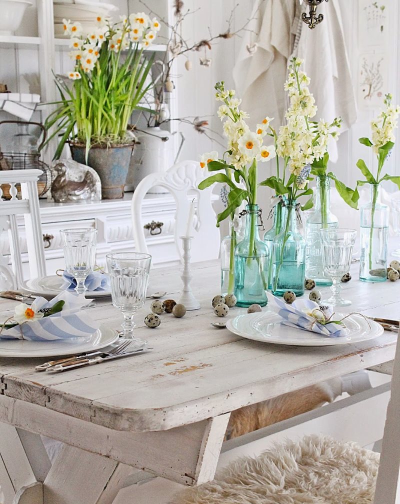 Décor de cuisine de fleurs dans un appartement de ville