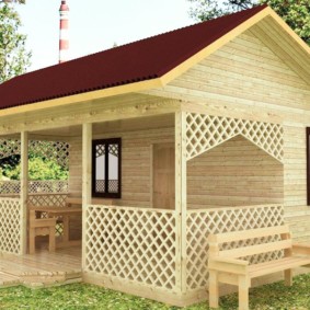 Maison d'été en bois pour maison d'été