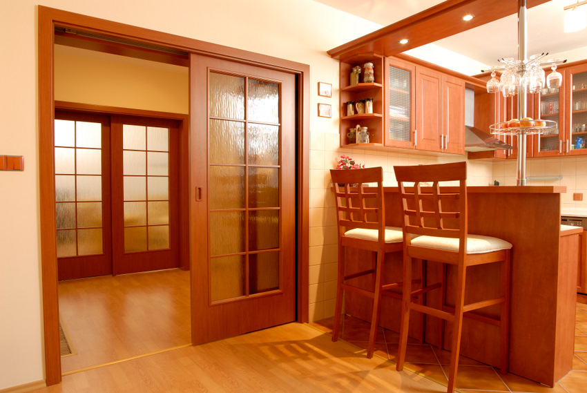 Sliding door in the kitchen-living room