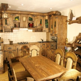 Table à manger en bois massif