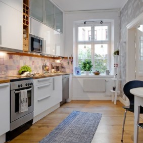 Cucina lineare in stile scandinavo