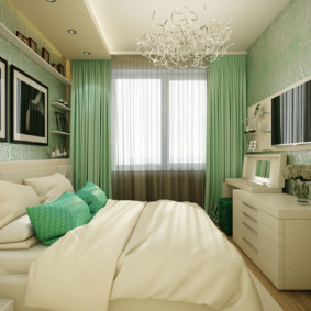 Rideaux verts dans la chambre