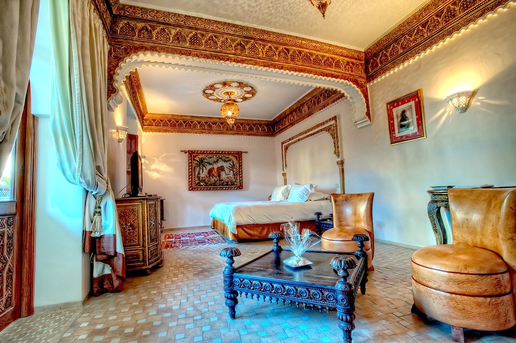 Ceramic floor in a spacious bedroom