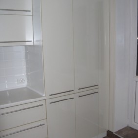 Armoire double avec colonne de gaz